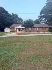 823 Abbott Road, Henderson, NC 27537