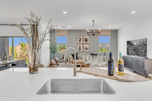 10498 W Rutherford Lane, Marana, AZ 85653