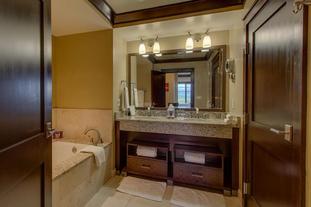 13051 Ritz Carlton Highlands Ct 4308 Interest 8, Truckee, CA 96161
