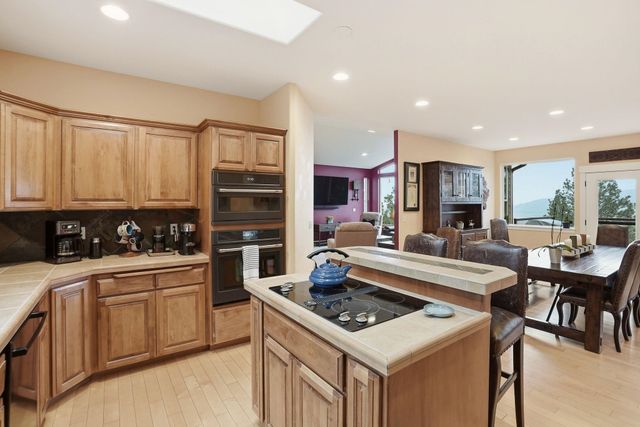 4020 S Saltese Lake Rd, Greenacres, WA 99016