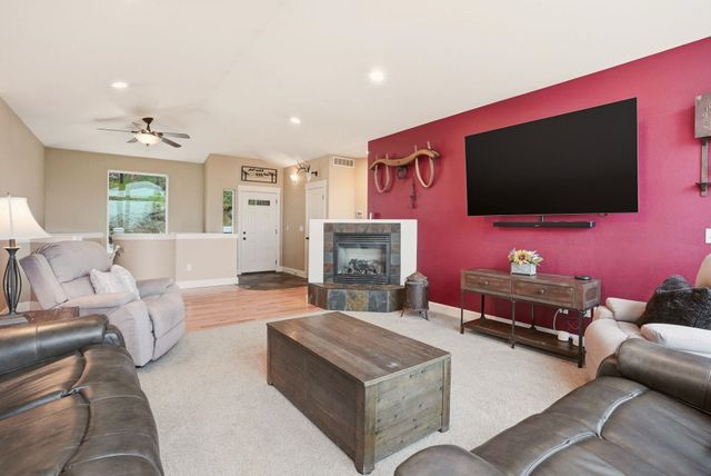 4020 S Saltese Lake Rd, Greenacres, WA 99016