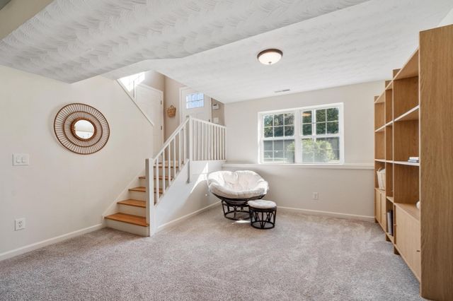 131 Nathan Ln, Plymouth, MA 02360