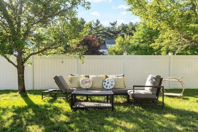 131 Nathan Ln, Plymouth, MA 02360