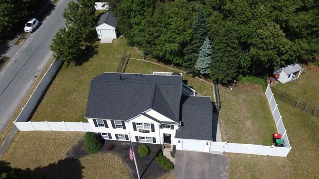 131 Nathan Ln, Plymouth, MA 02360