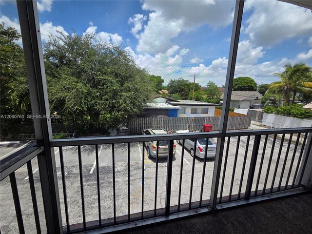 415 NE 2nd St 217, Hallandale Beach, FL 33009