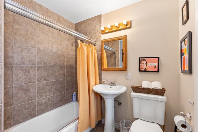7526 Palm, Yucca Valley, CA 92284