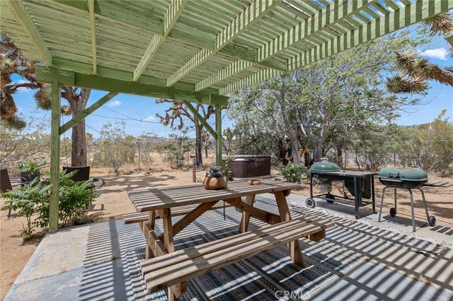 7526 Palm, Yucca Valley, CA 92284