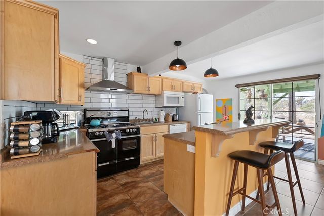 7526 Palm, Yucca Valley, CA 92284