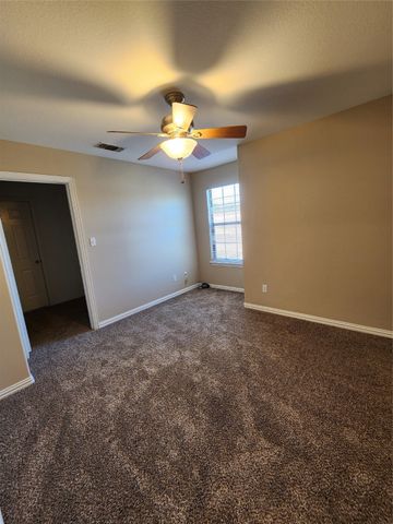 704 S Dewey Avenue, Sherman, TX 75090