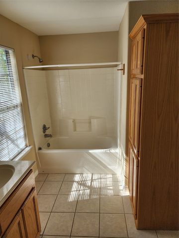 704 S Dewey Avenue, Sherman, TX 75090