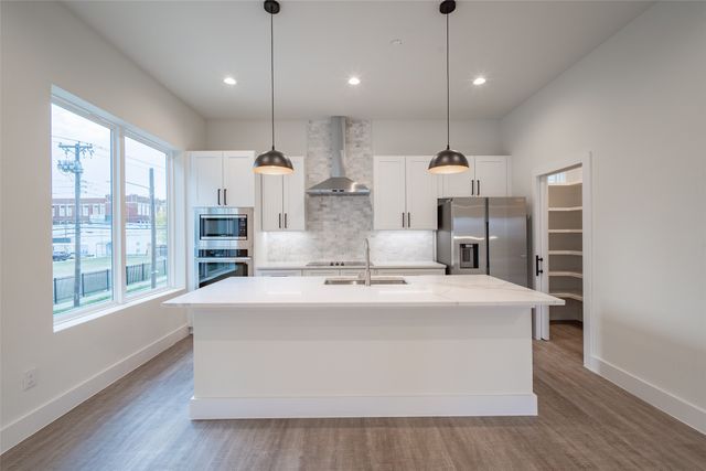 1614 N Fitzhugh Avenue 204, Dallas, TX 75204