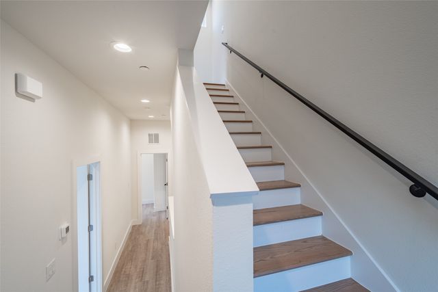 1614 N Fitzhugh Avenue 204, Dallas, TX 75204