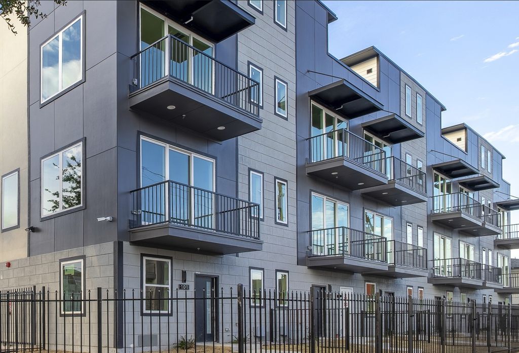 1614 N Fitzhugh Avenue 204, Dallas, TX 75204