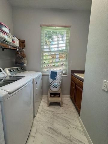 7114 46TH AVENUE CIRCLE E, Bradenton, FL 34203