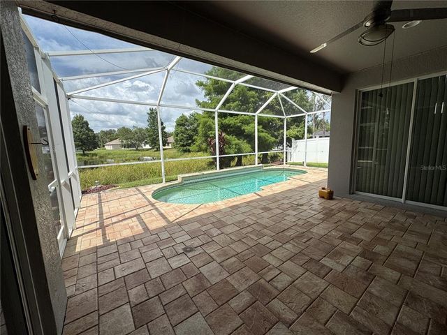 7114 46TH AVENUE CIRCLE E, Bradenton, FL 34203