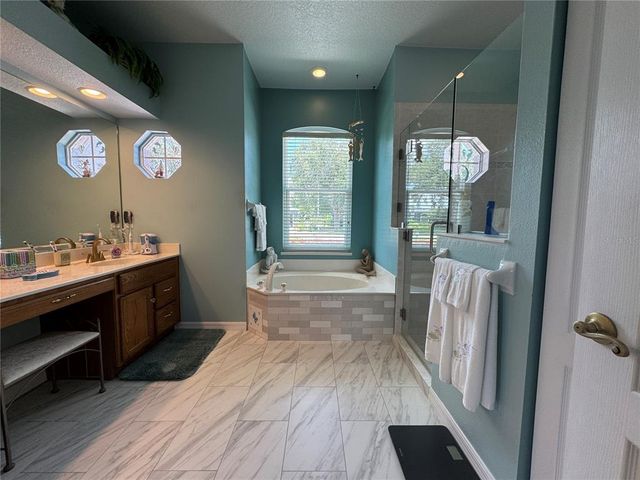 7114 46TH AVENUE CIRCLE E, Bradenton, FL 34203