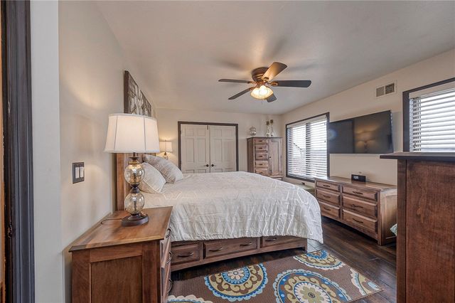 53 Hobbitt Ln, Finleyville, PA 15332