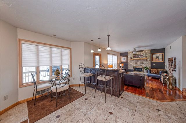 53 Hobbitt Ln, Finleyville, PA 15332