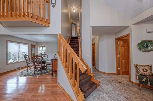 53 Hobbitt Ln, Finleyville, PA 15332