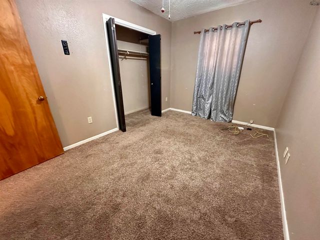 603 W MCLAIN STREET, Seymour, TX 76380