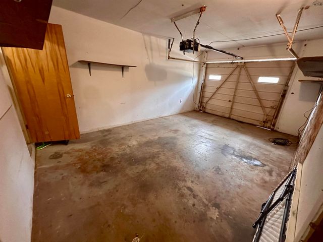 603 W MCLAIN STREET, Seymour, TX 76380