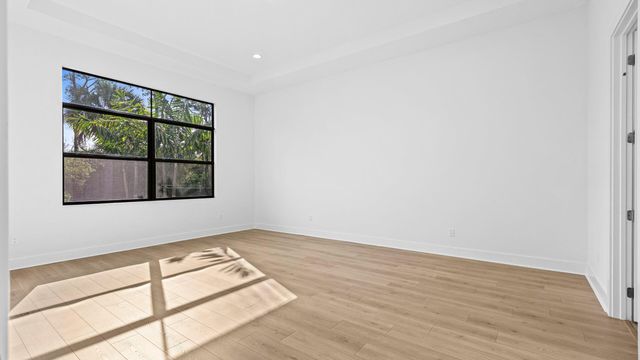 13290 Artisan Circle, Palm Beach Gardens, FL 33418