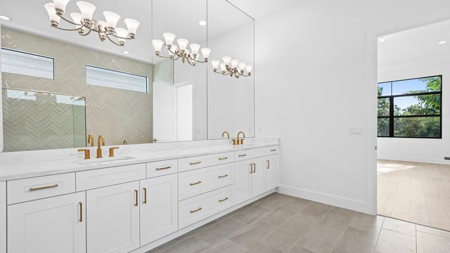 13290 Artisan Circle, Palm Beach Gardens, FL 33418