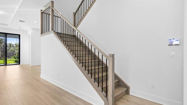 13290 Artisan Circle, Palm Beach Gardens, FL 33418