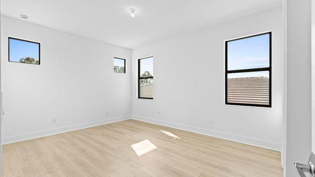 13290 Artisan Circle, Palm Beach Gardens, FL 33418