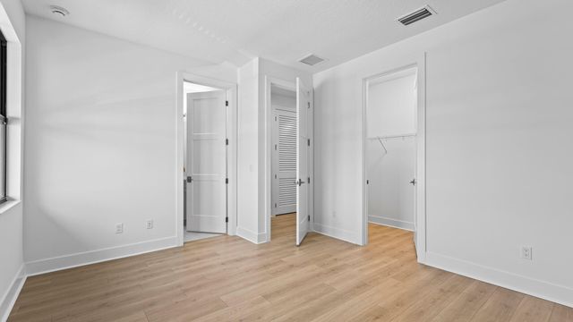13290 Artisan Circle, Palm Beach Gardens, FL 33418