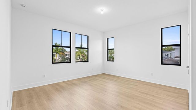 13290 Artisan Circle, Palm Beach Gardens, FL 33418