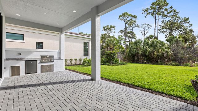 13290 Artisan Circle, Palm Beach Gardens, FL 33418