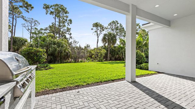13290 Artisan Circle, Palm Beach Gardens, FL 33418