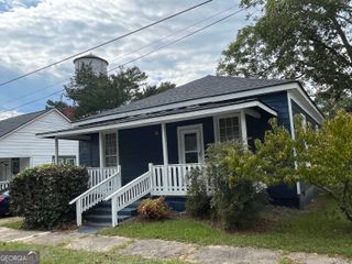 51 Hazel Street, Porterdale, GA 30014