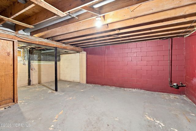 816 Union Avenue, Lakehurst, NJ 08733