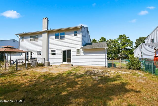 816 Union Avenue, Lakehurst, NJ 08733