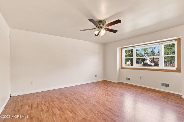 816 Union Avenue, Lakehurst, NJ 08733