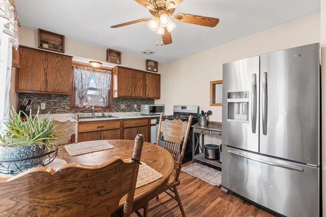 855 Lois COURT, Hartford, WI 53027