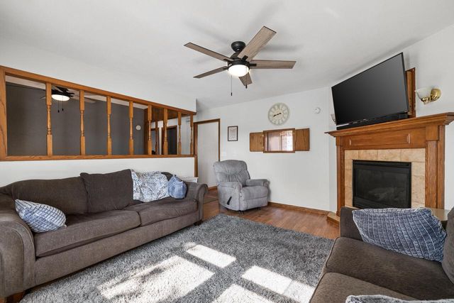 855 Lois COURT, Hartford, WI 53027