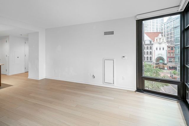 580 Washington St 404, Boston, MA 02111