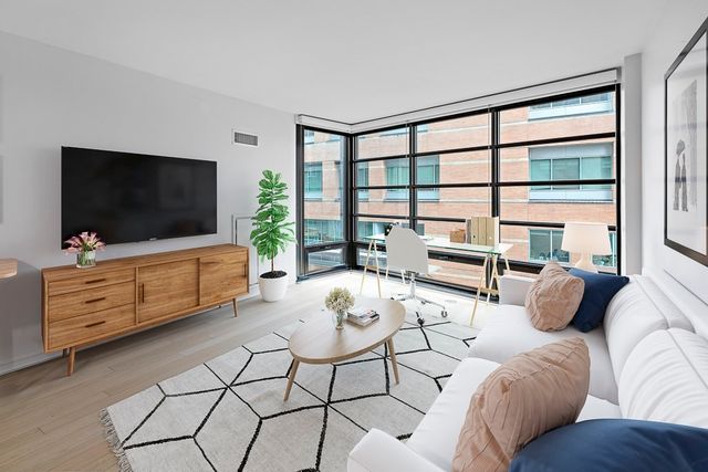 580 Washington St 404, Boston, MA 02111