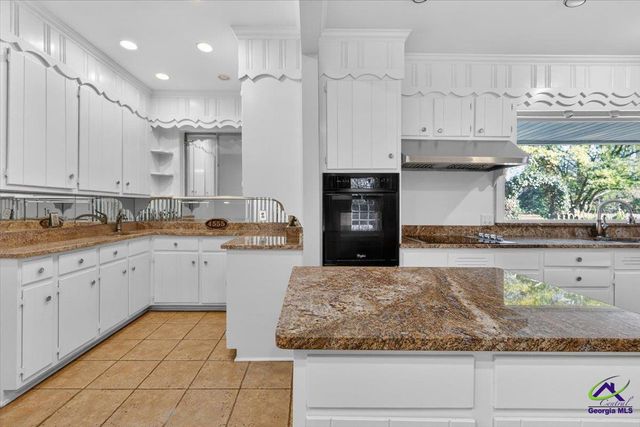 4555 Old Club Road, Macon, GA 31210