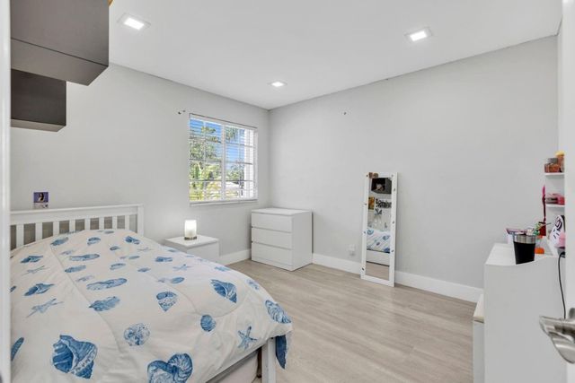 1220 SW 46th Terrace, Deerfield Beach, FL 33442