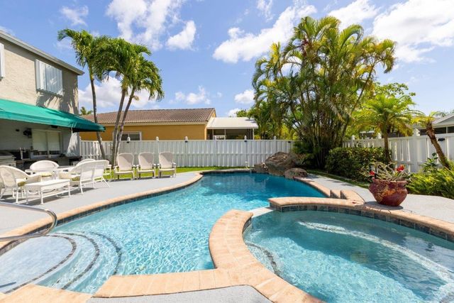 1220 SW 46th Terrace, Deerfield Beach, FL 33442