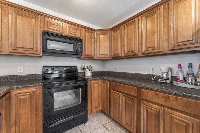 1308 E Freedom Street, Siloam Springs, AR 72761