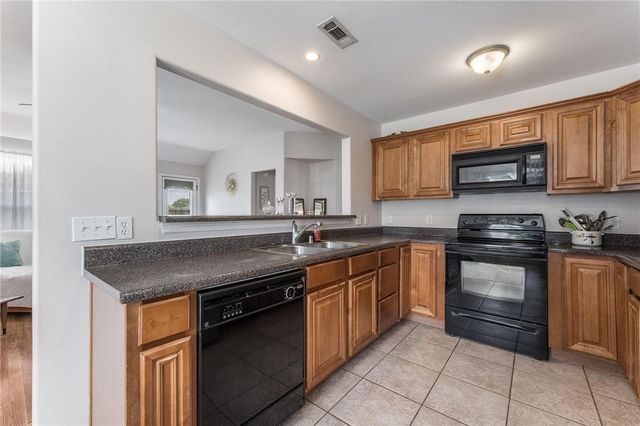 1308 E Freedom Street, Siloam Springs, AR 72761