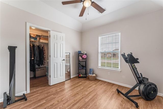 1308 E Freedom Street, Siloam Springs, AR 72761