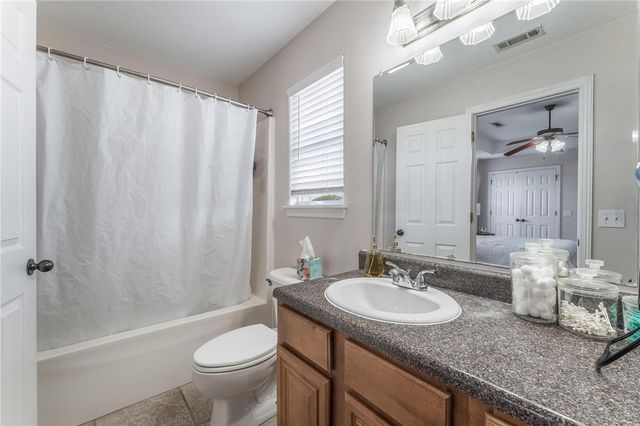 1308 E Freedom Street, Siloam Springs, AR 72761