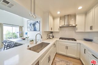 1617 S Beverly Glen Boulevard 303, Los Angeles, CA 90024