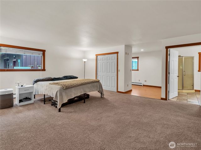 17261 Golden View Avenue, La Conner, WA 98257